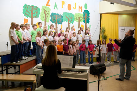 066_revija otroških zborov I.dan 26